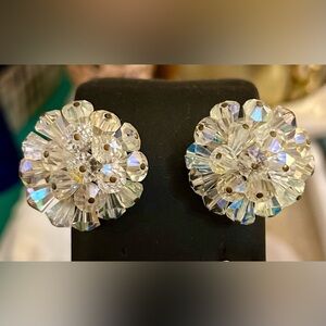 Stunning Aurora Borealis Vintage Faceted Bi-cone Beaded Earrings Clip-ons